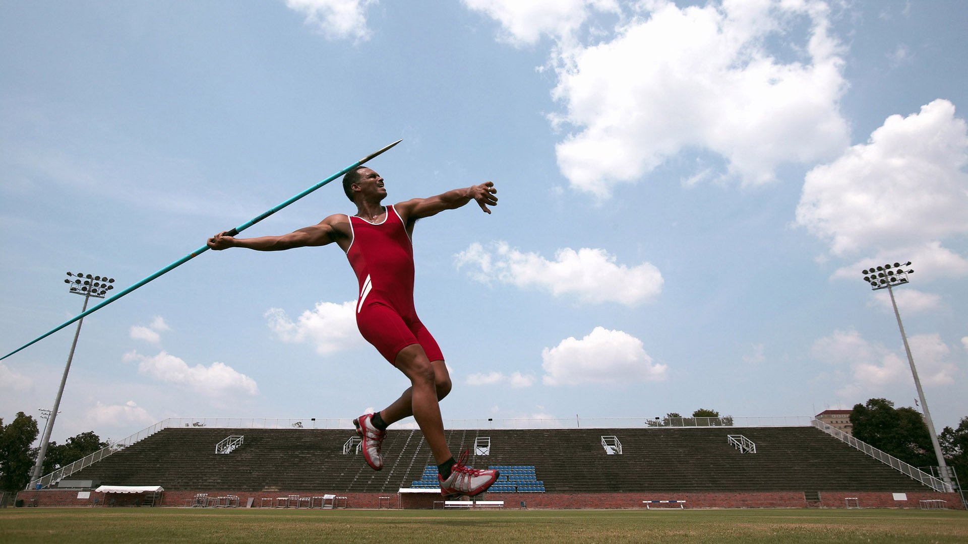 爱游戏体育平台-球迷高唱国歌，见证阿根廷夺冠，阿根廷 国歌